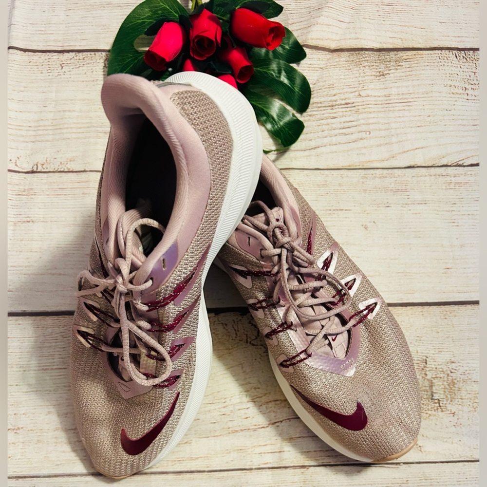 Nike Women’s Quest Plum Purple Athletic Running Shoes BV6139 500 Size 9.5